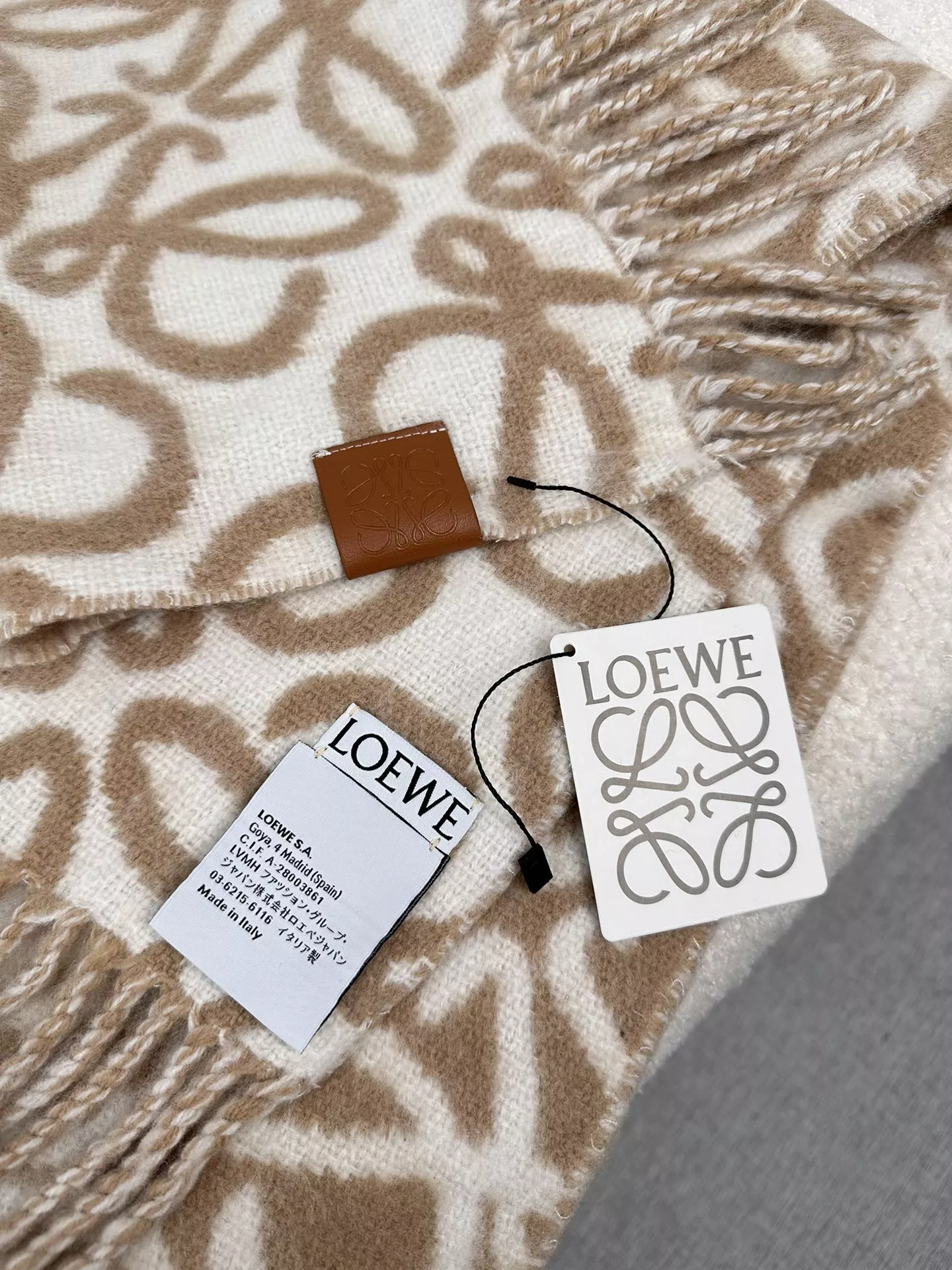 loewe echapres pour femme s_12b11563